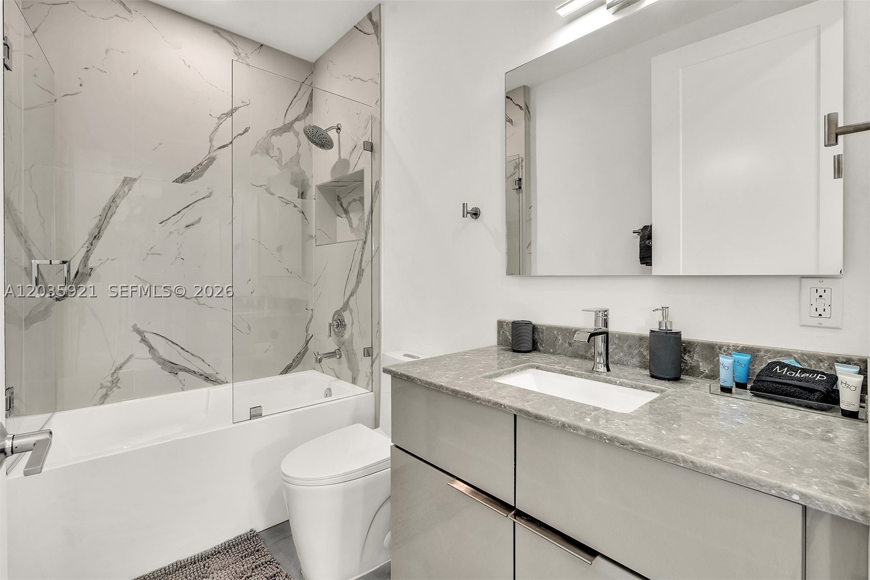 Everglade Land Sales Co - Residential Lease