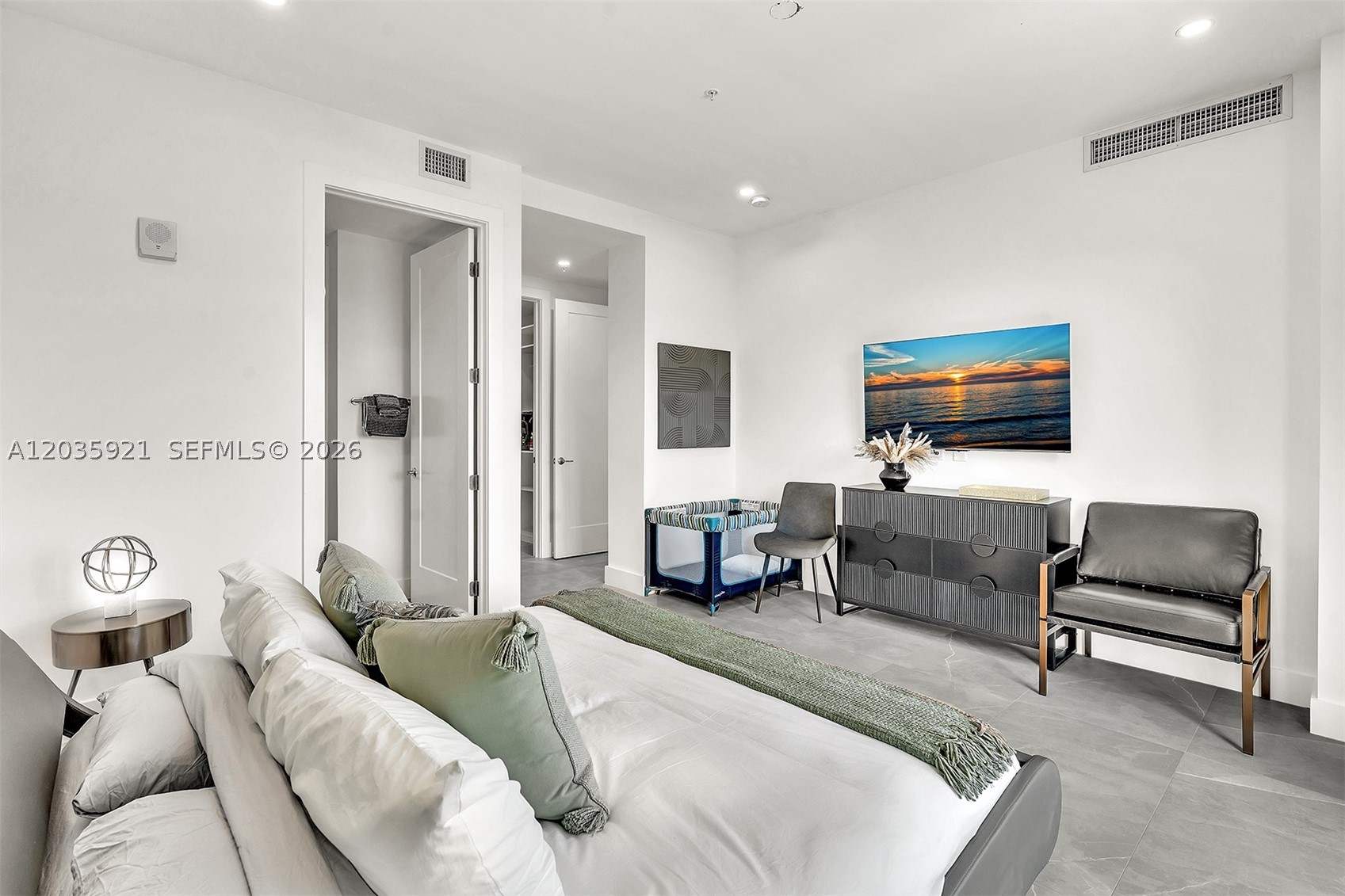 Everglade Land Sales Co - Residential Lease