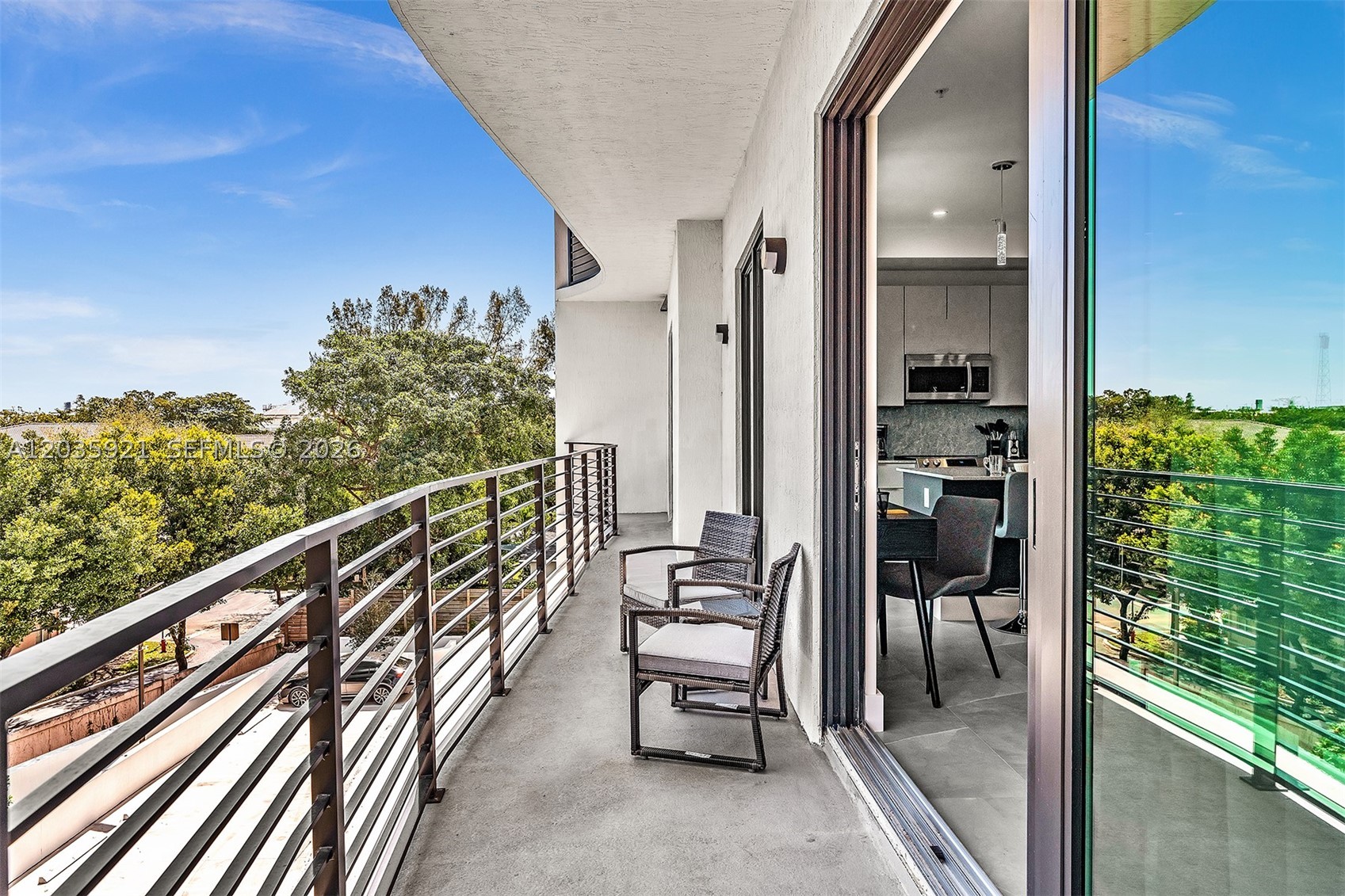 Everglade Land Sales Co - Residential Lease