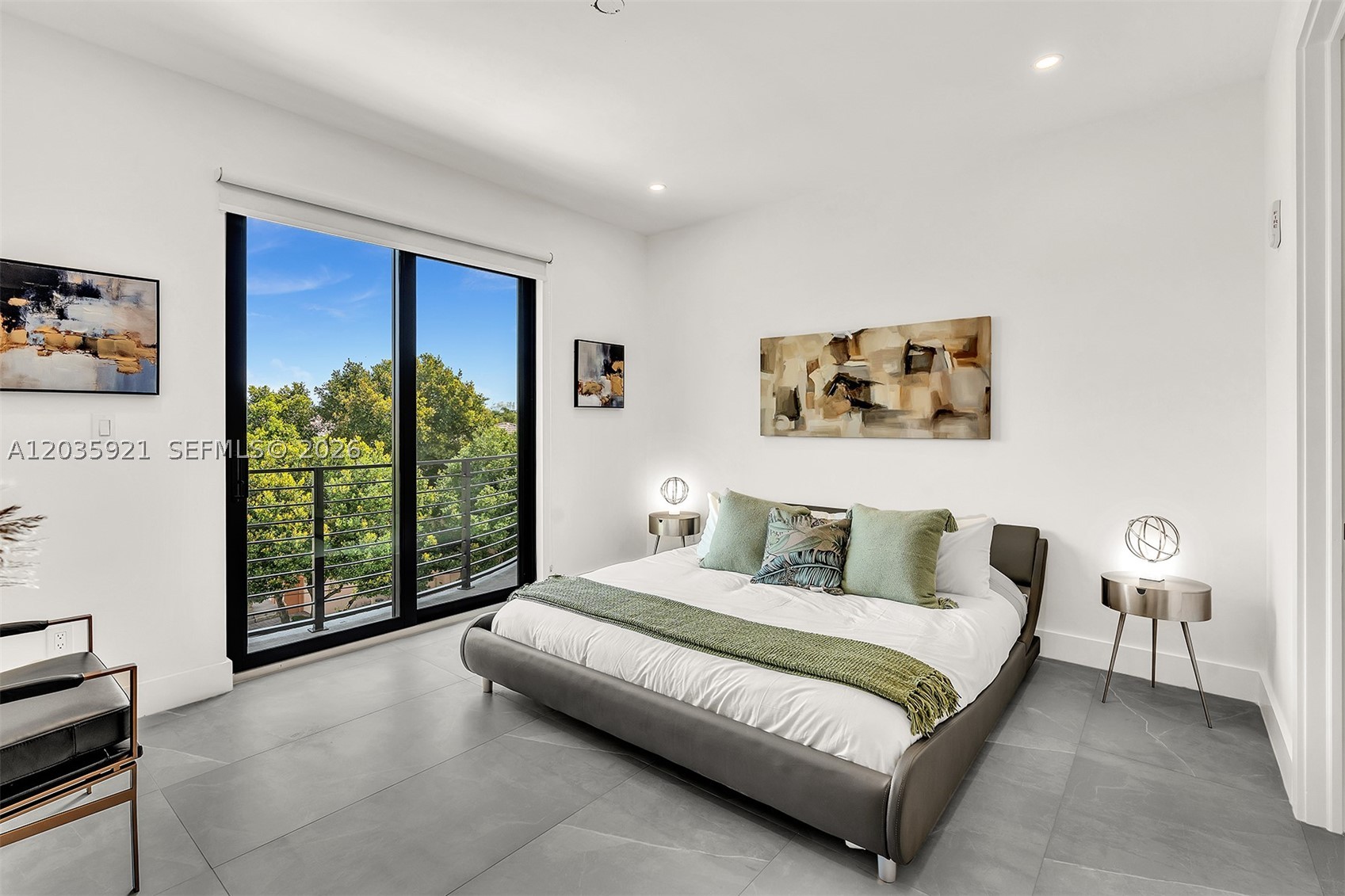 Everglade Land Sales Co - Residential Lease