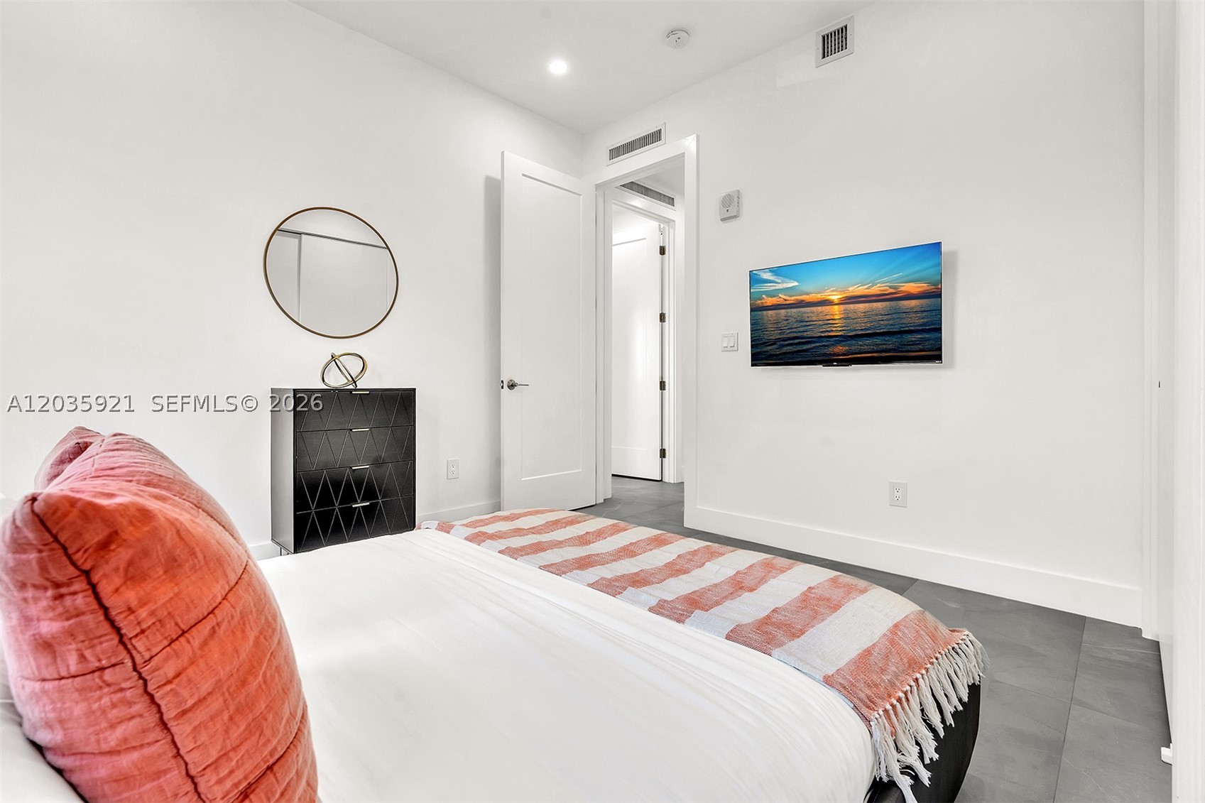 Everglade Land Sales Co - Residential Lease