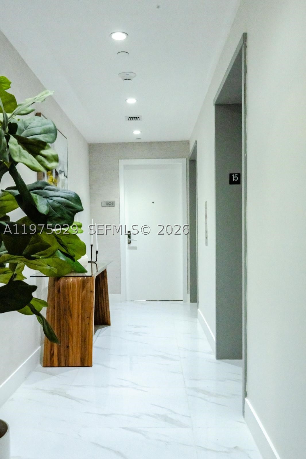 ARIA RESERVE SOUTH CONDO - Residential