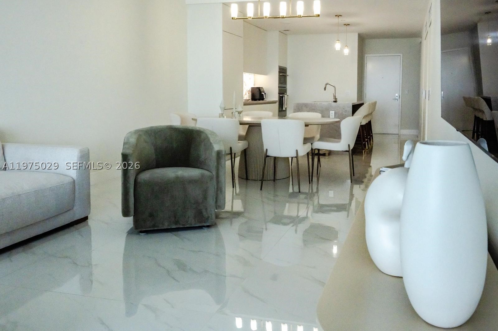 ARIA RESERVE SOUTH CONDO - Residential