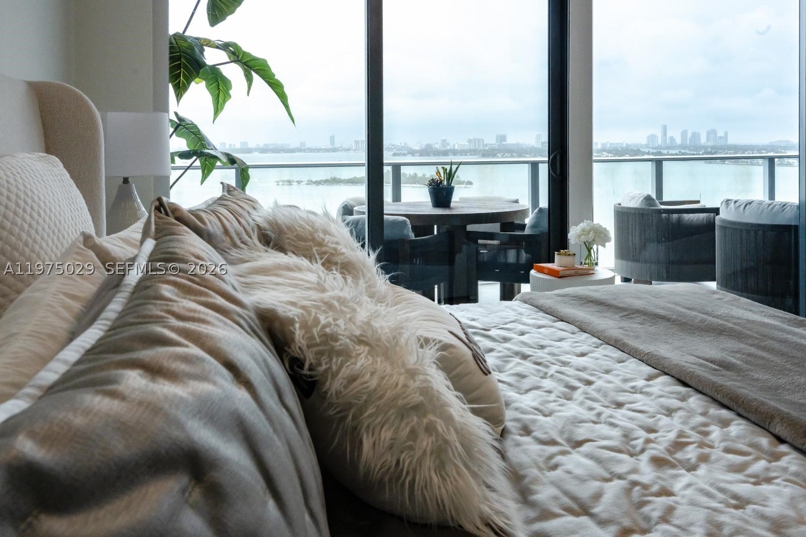 ARIA RESERVE SOUTH CONDO - Residential