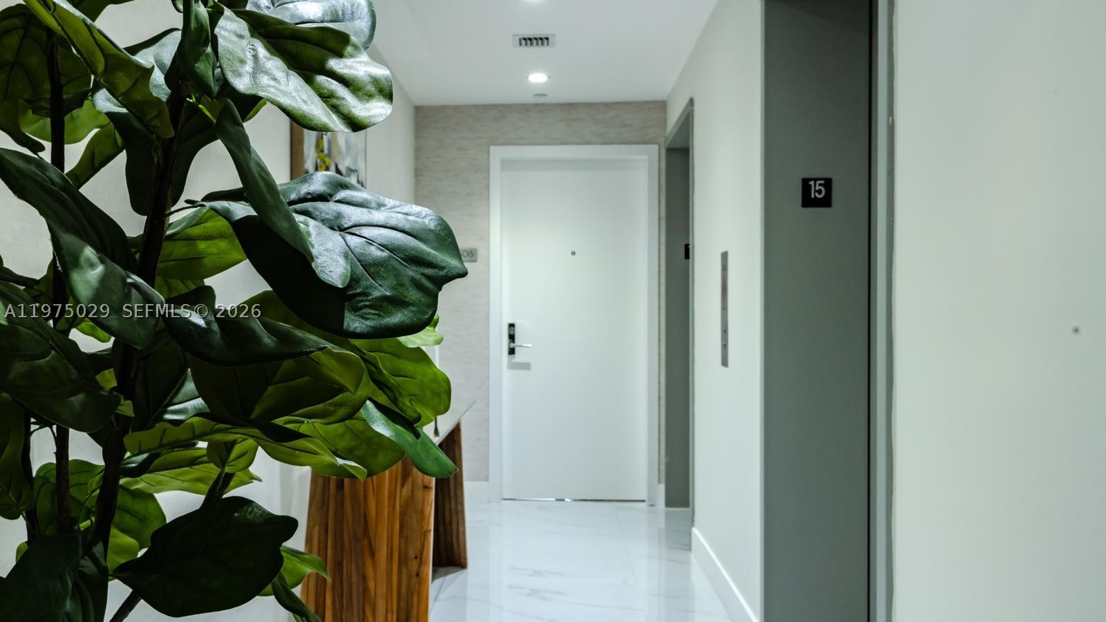 ARIA RESERVE SOUTH CONDO - Residential