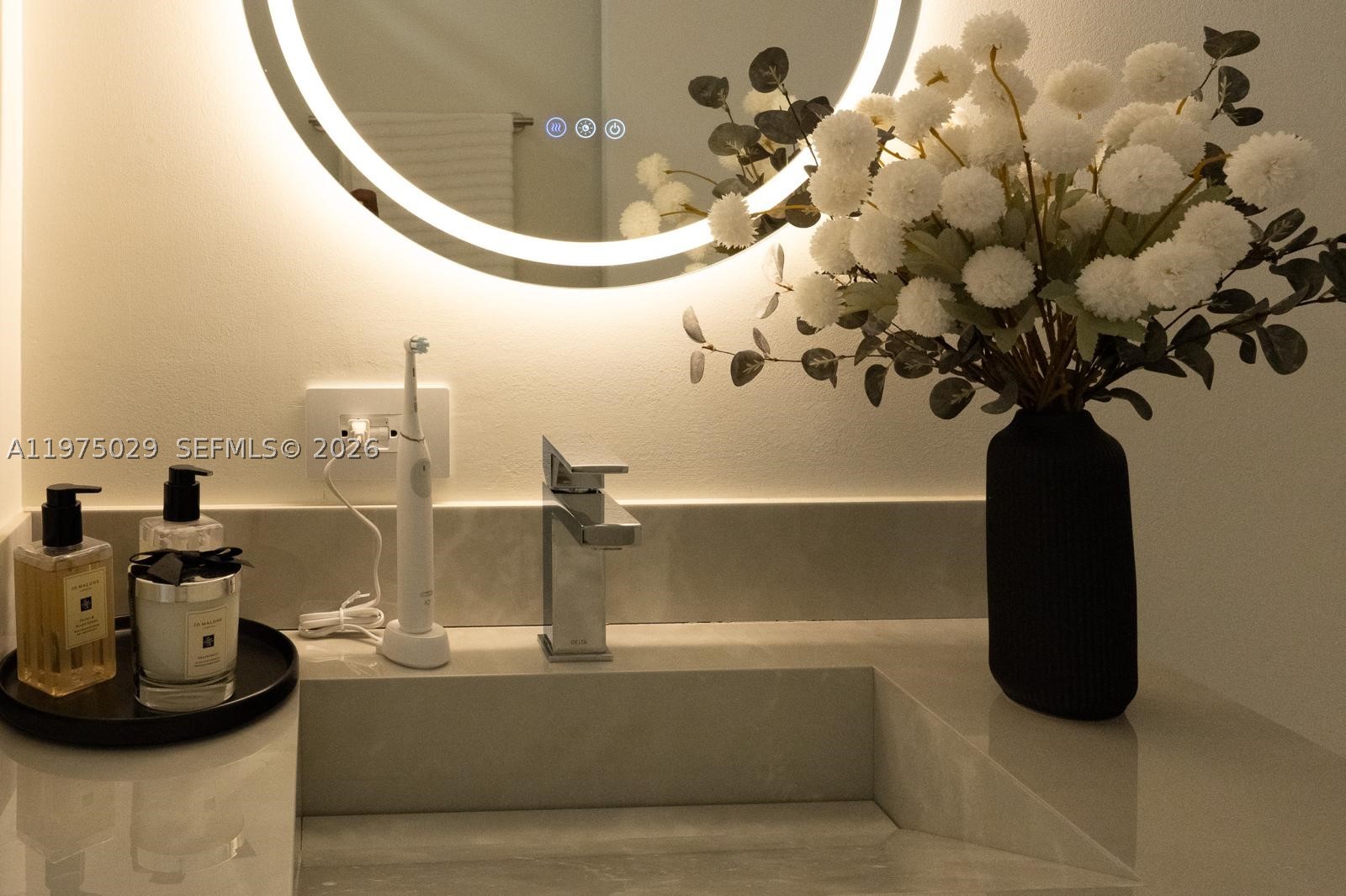 ARIA RESERVE SOUTH CONDO - Residential