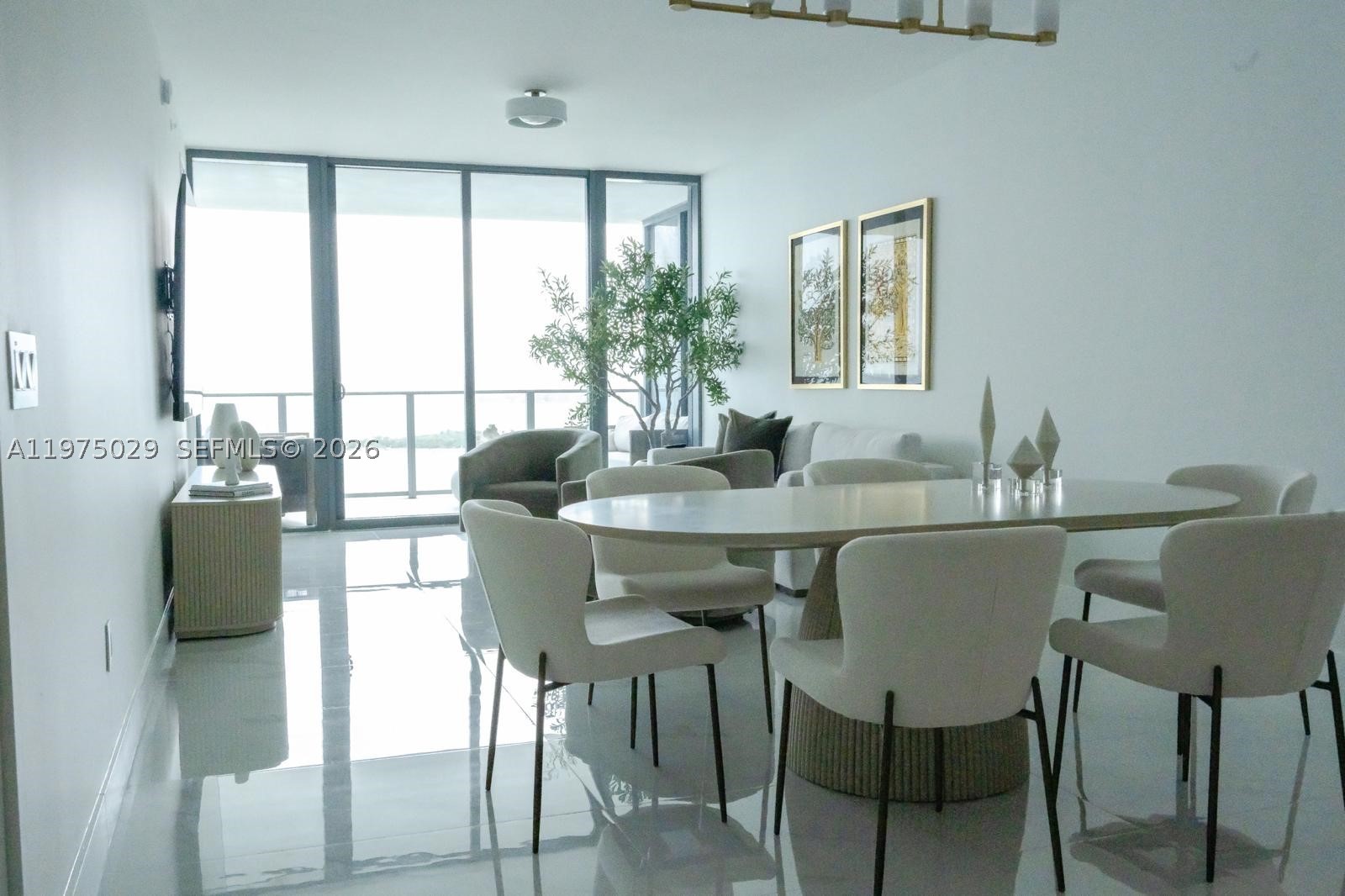 ARIA RESERVE SOUTH CONDO - Residential