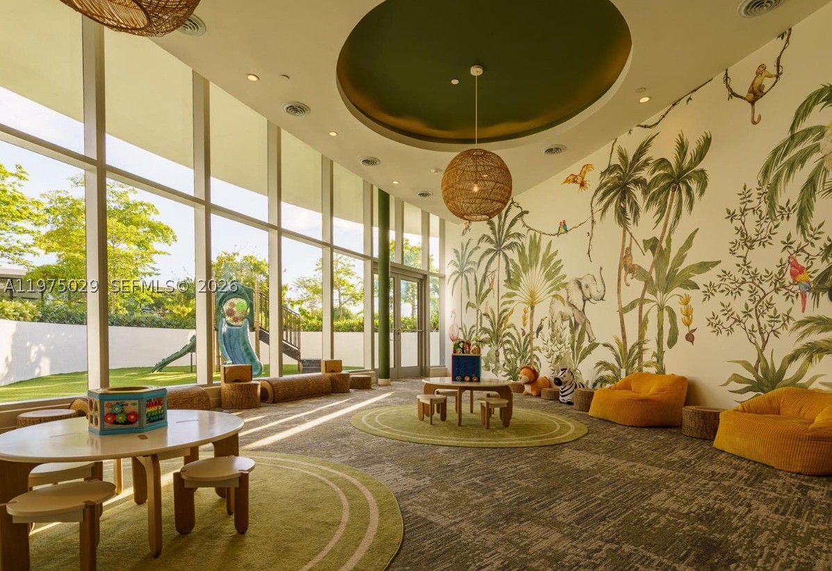 ARIA RESERVE SOUTH CONDO - Residential