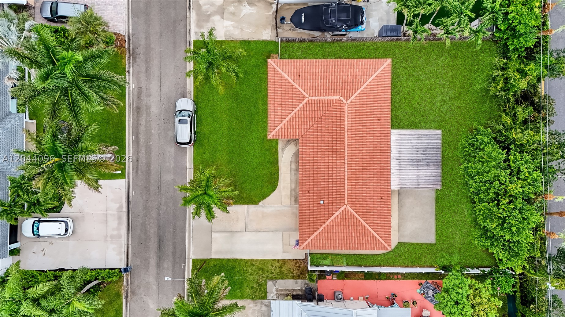 HYPOLUXO SHORES - Residential