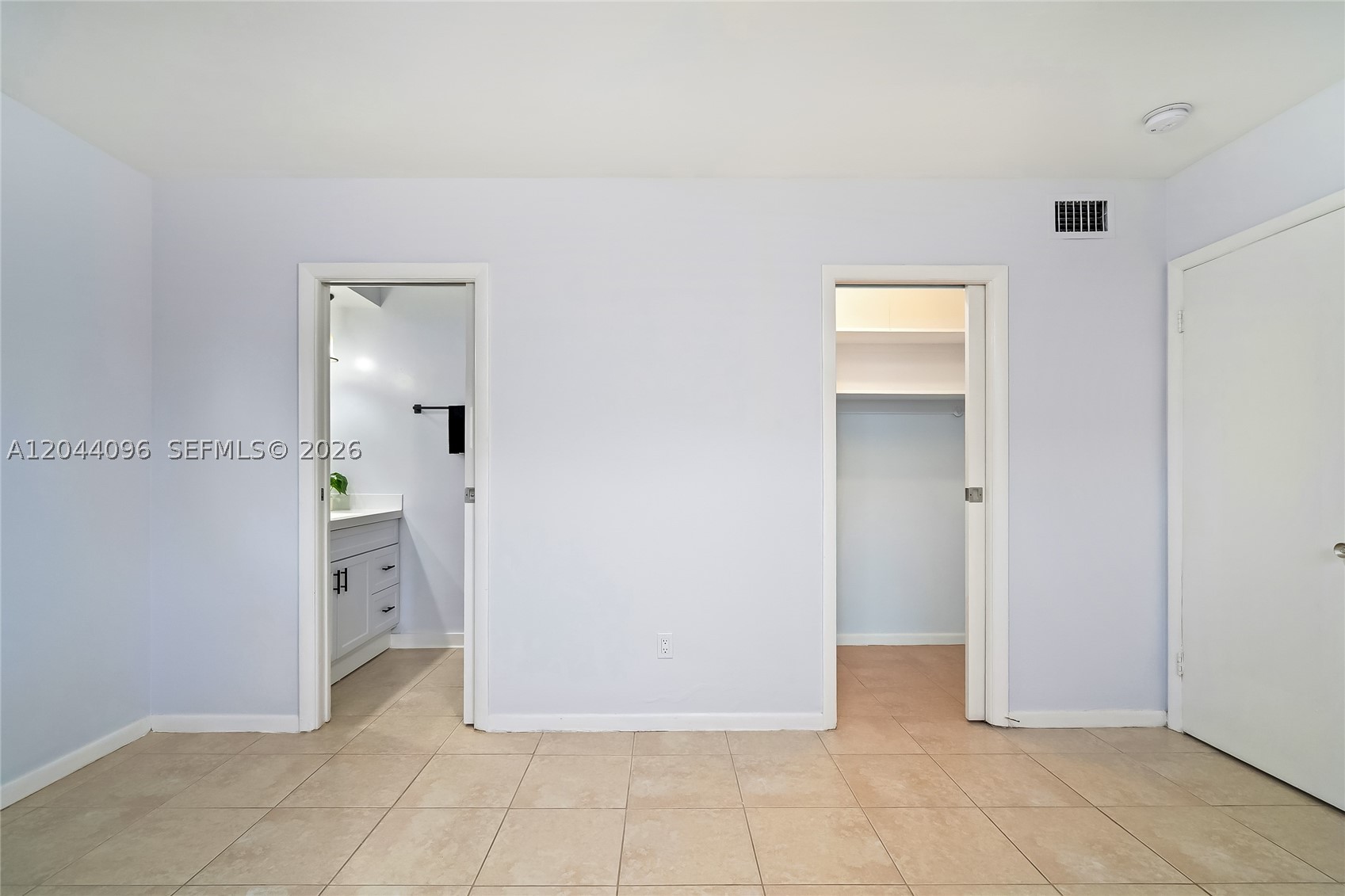 HYPOLUXO SHORES - Residential