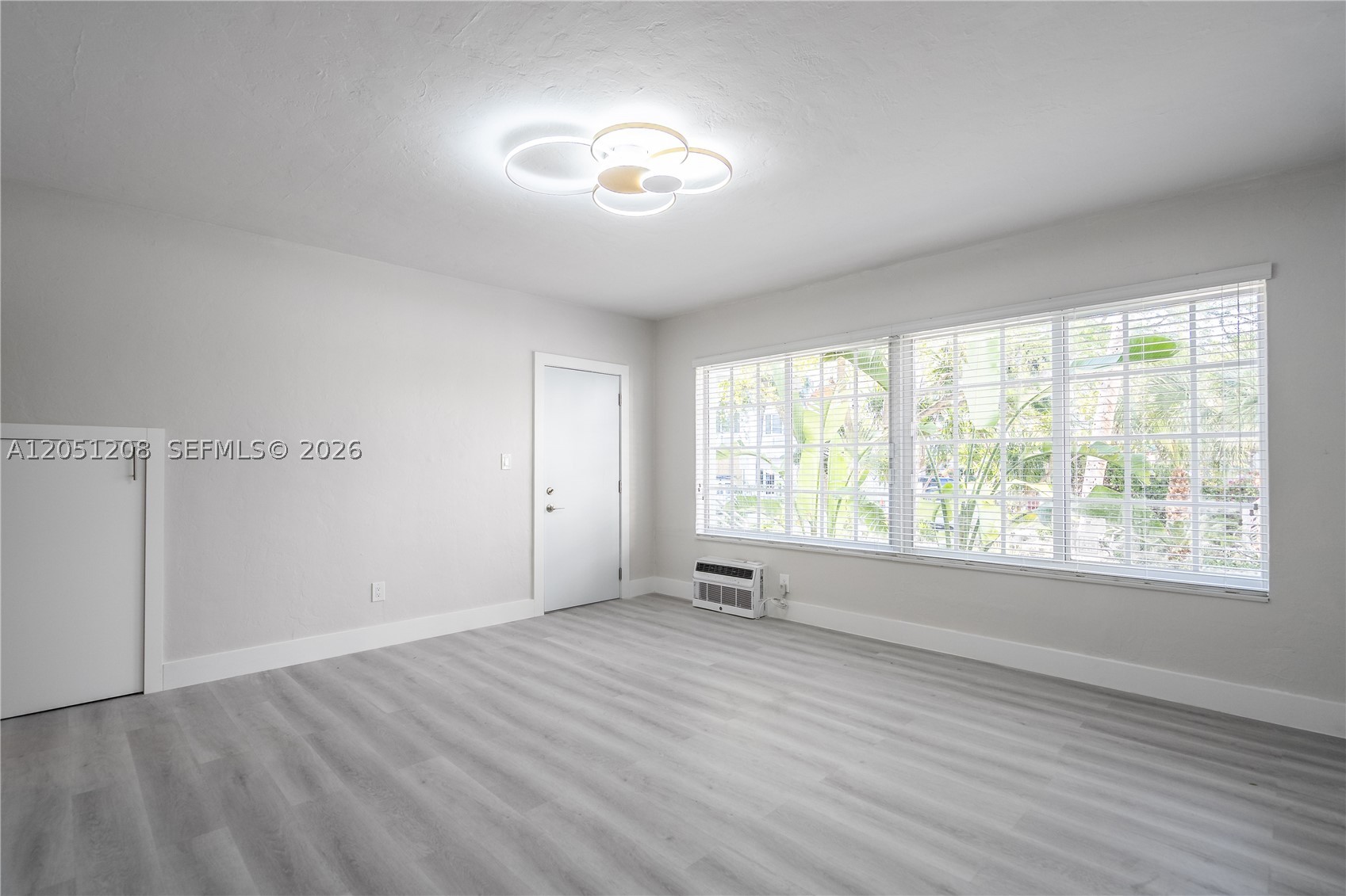 FLAMINGO TERR ADDN - Residential Lease