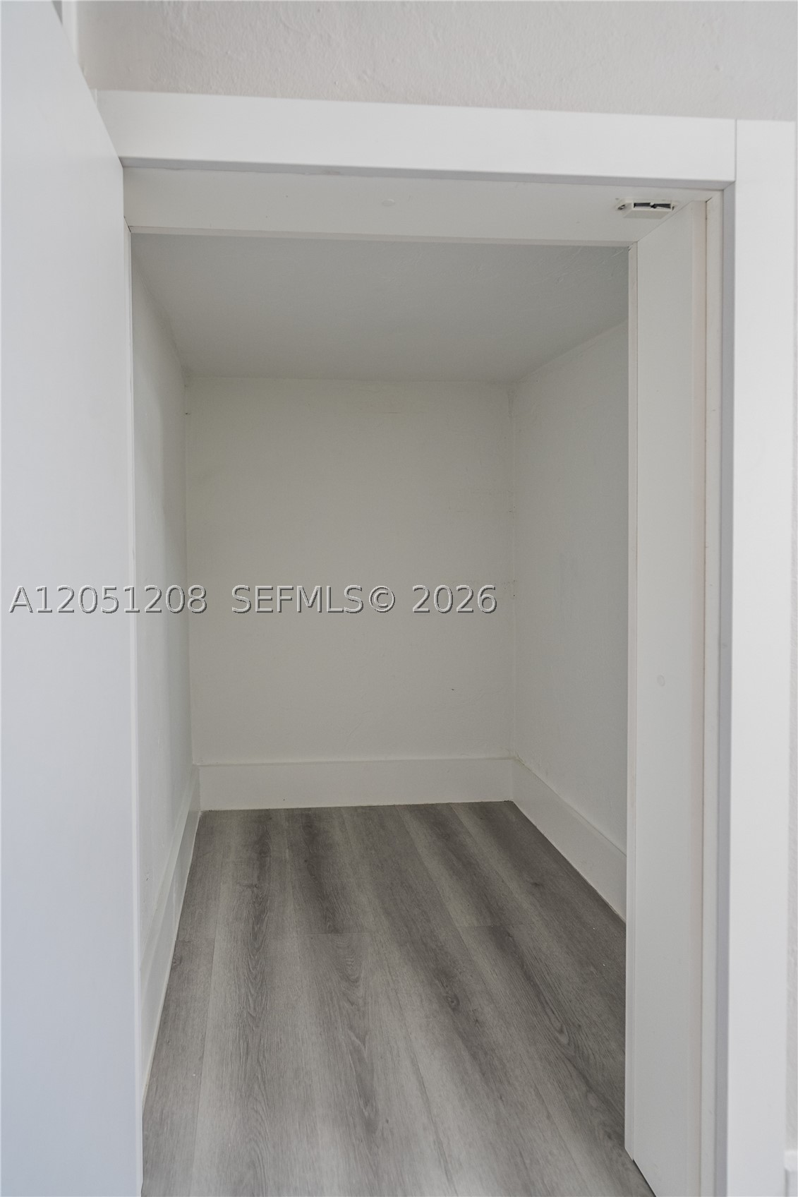 FLAMINGO TERR ADDN - Residential Lease