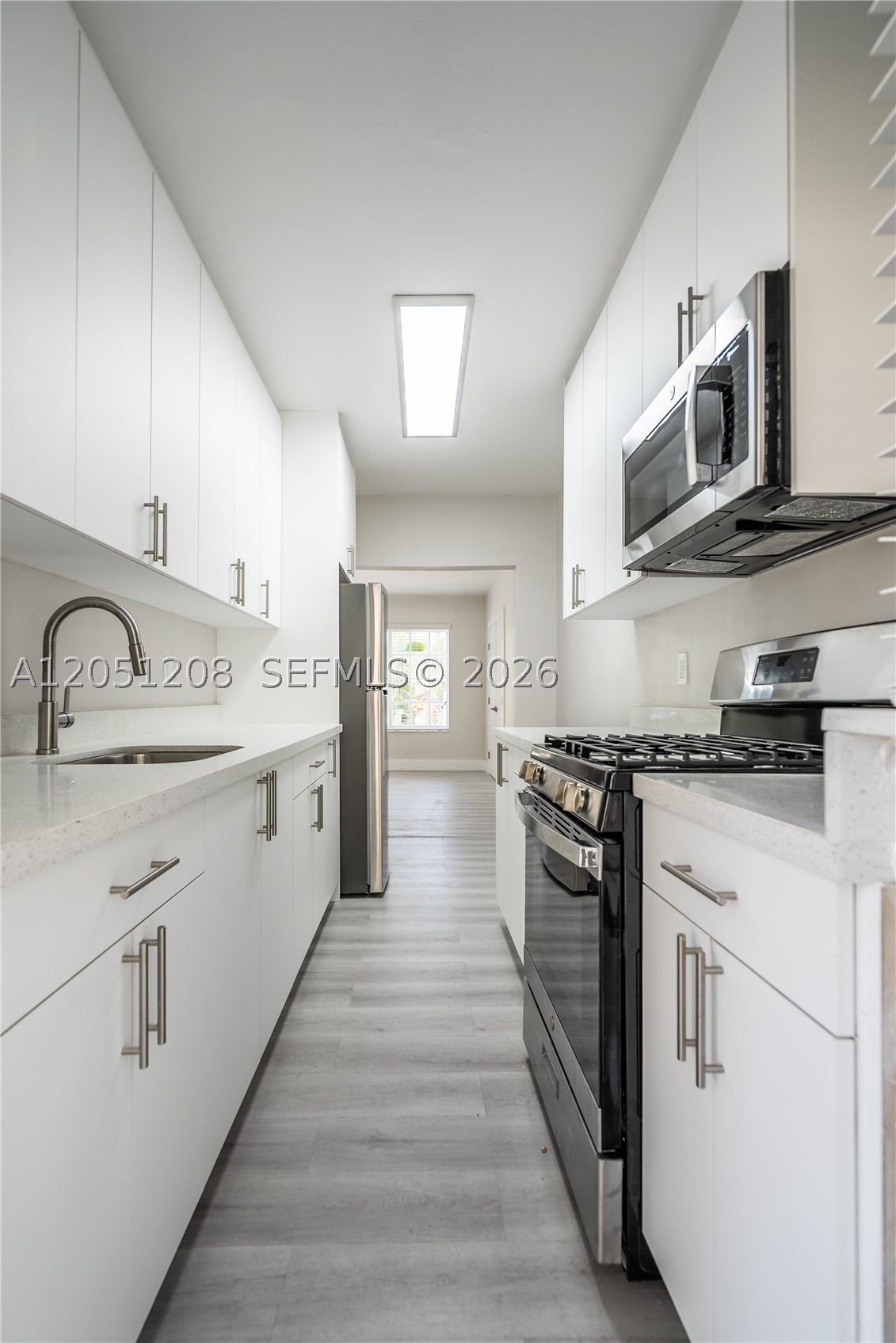 FLAMINGO TERR ADDN - Residential Lease
