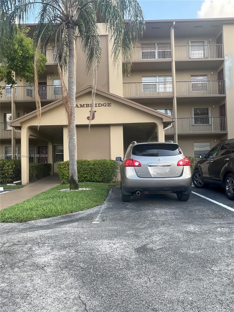 CAMBRIDGE AT CENTURY VILL - Residential