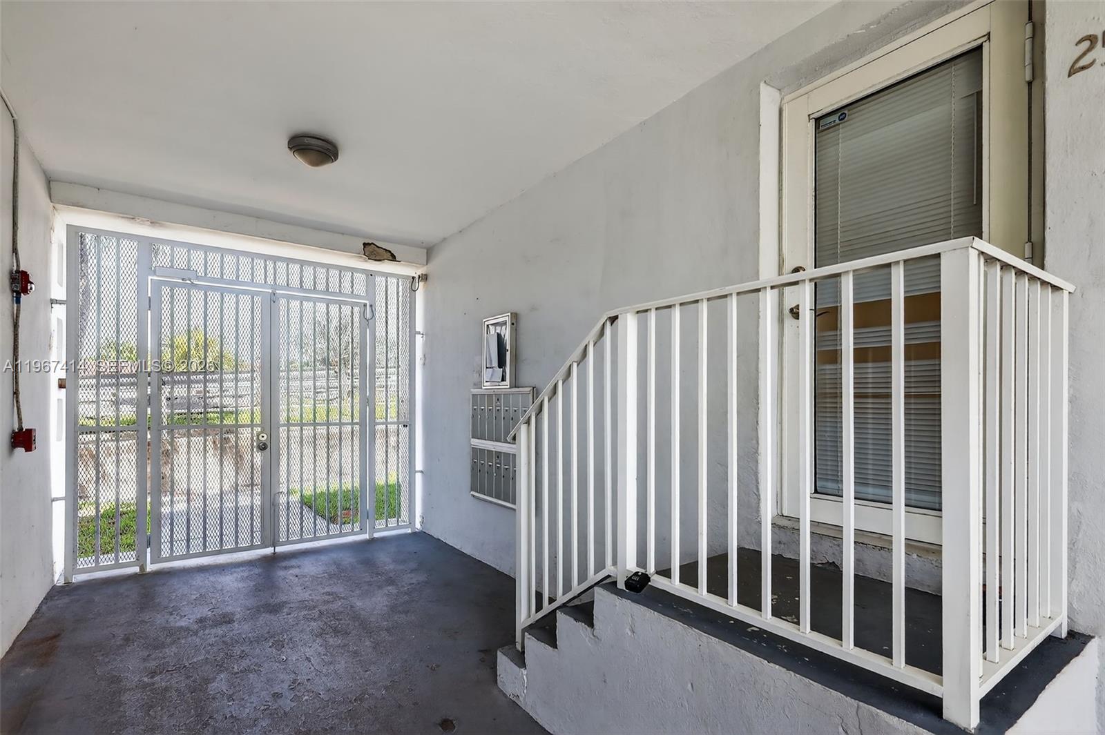 ISLAND POINT SOUTH CONDO - Residential