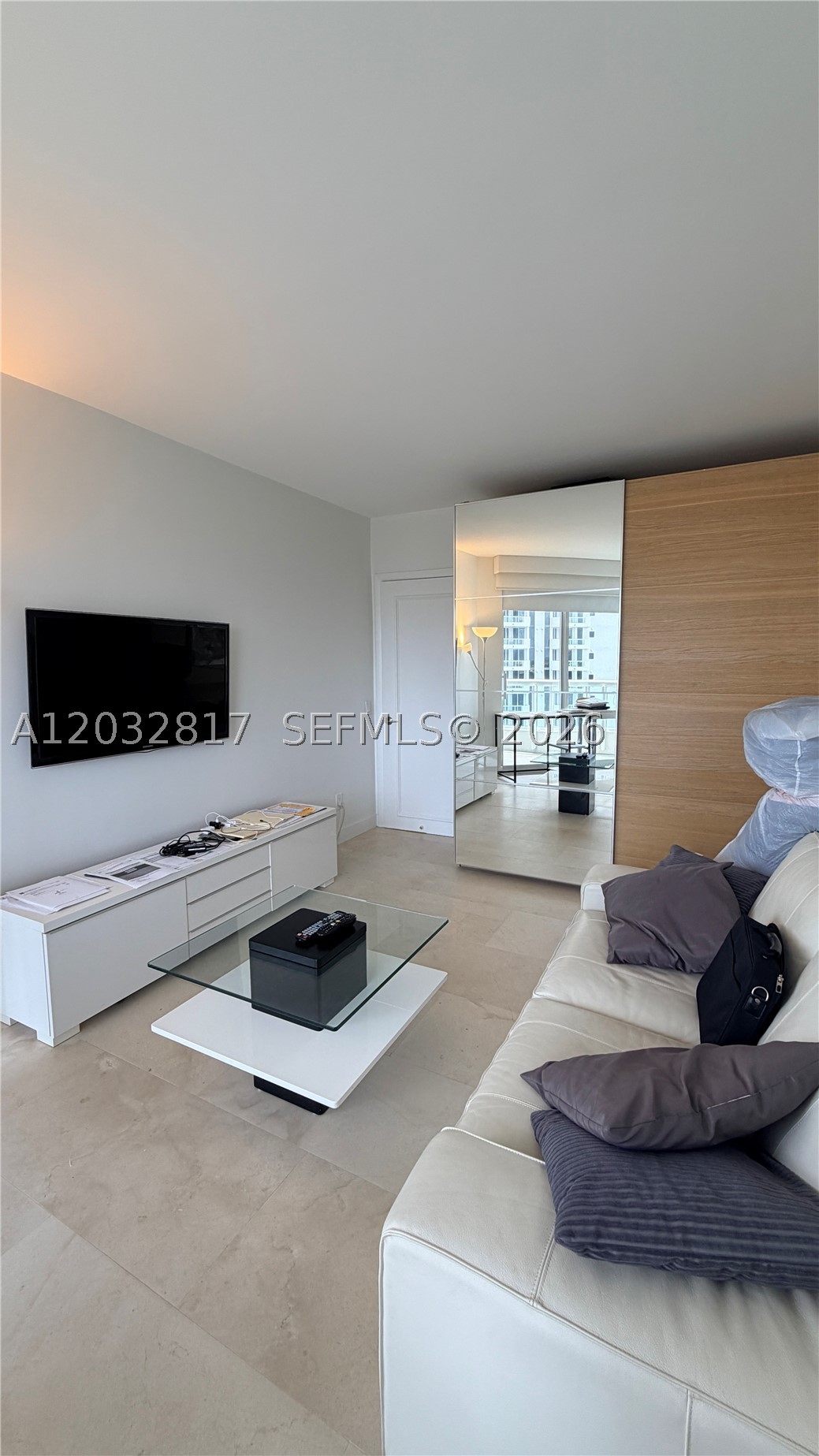 NORTH TOWER AT THE POINT - Residential