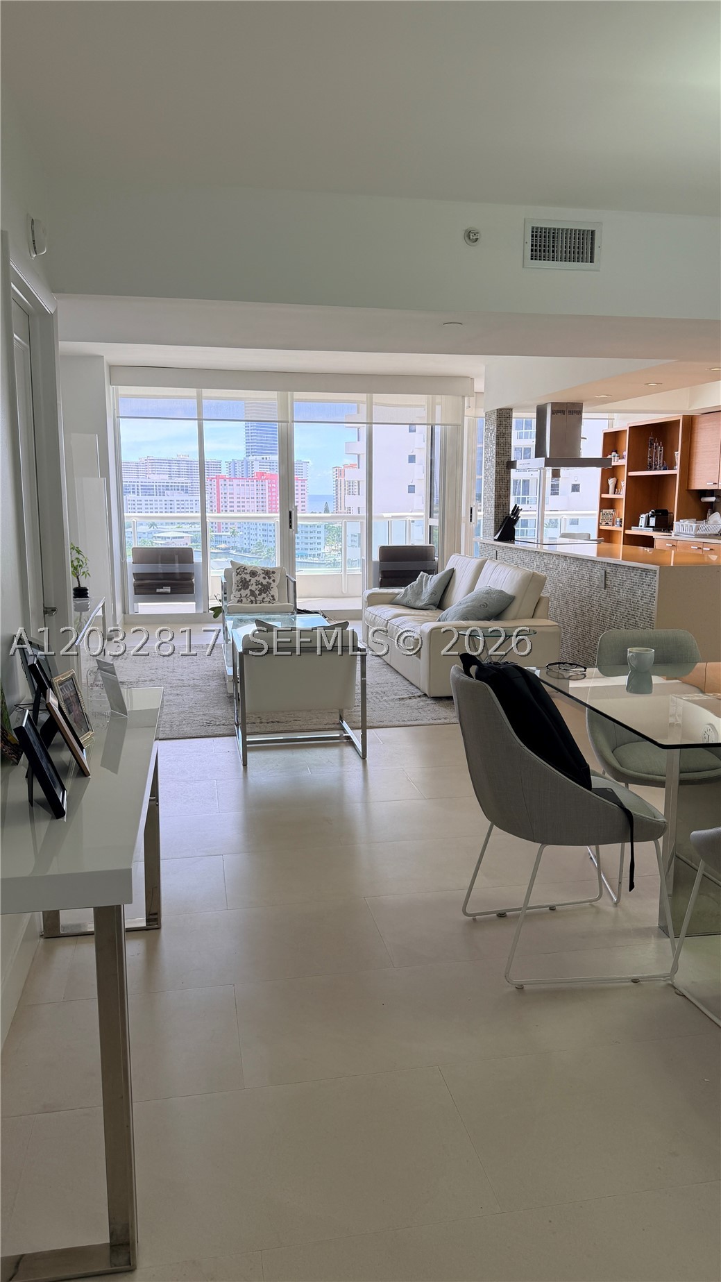 NORTH TOWER AT THE POINT - Residential