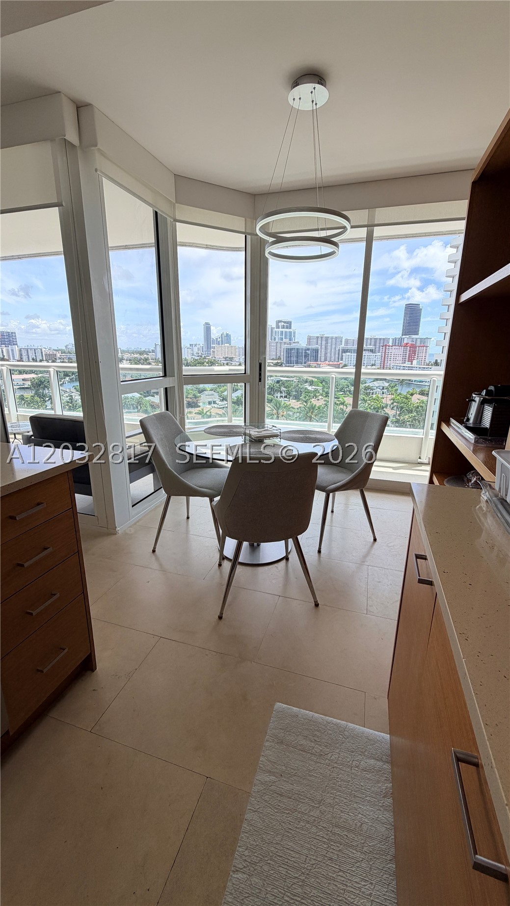 NORTH TOWER AT THE POINT - Residential