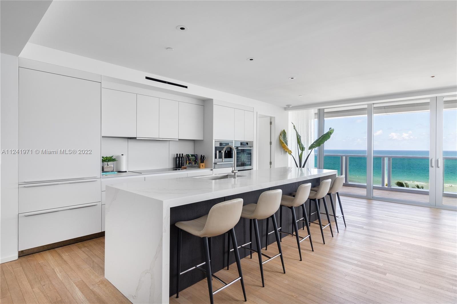 2901 COLLINS CONDO - Residential