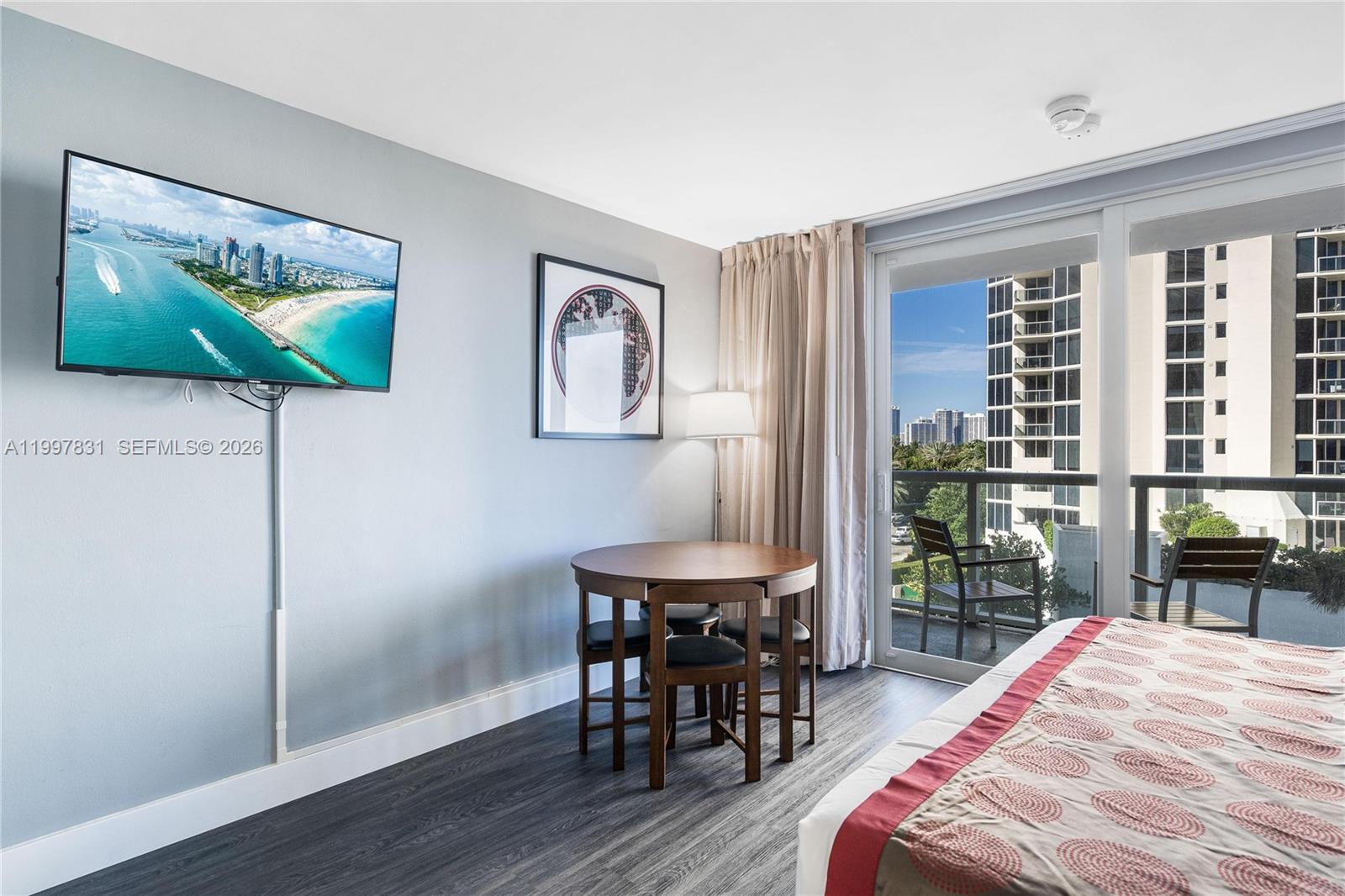 THE AVENTURA BEACH CLUB C - Residential