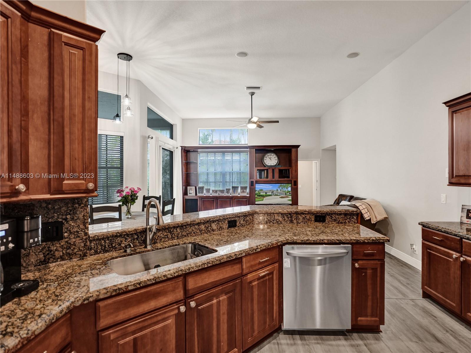 Weston Hills Country Club - Residential