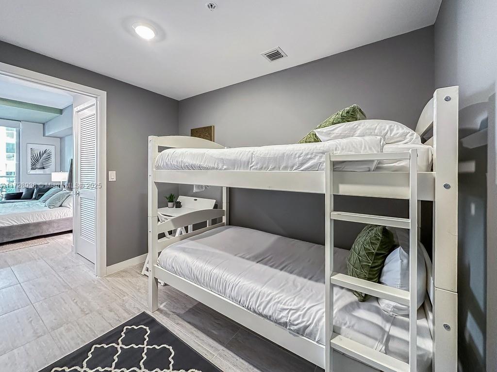 QUADRO CONDO - Residential Lease
