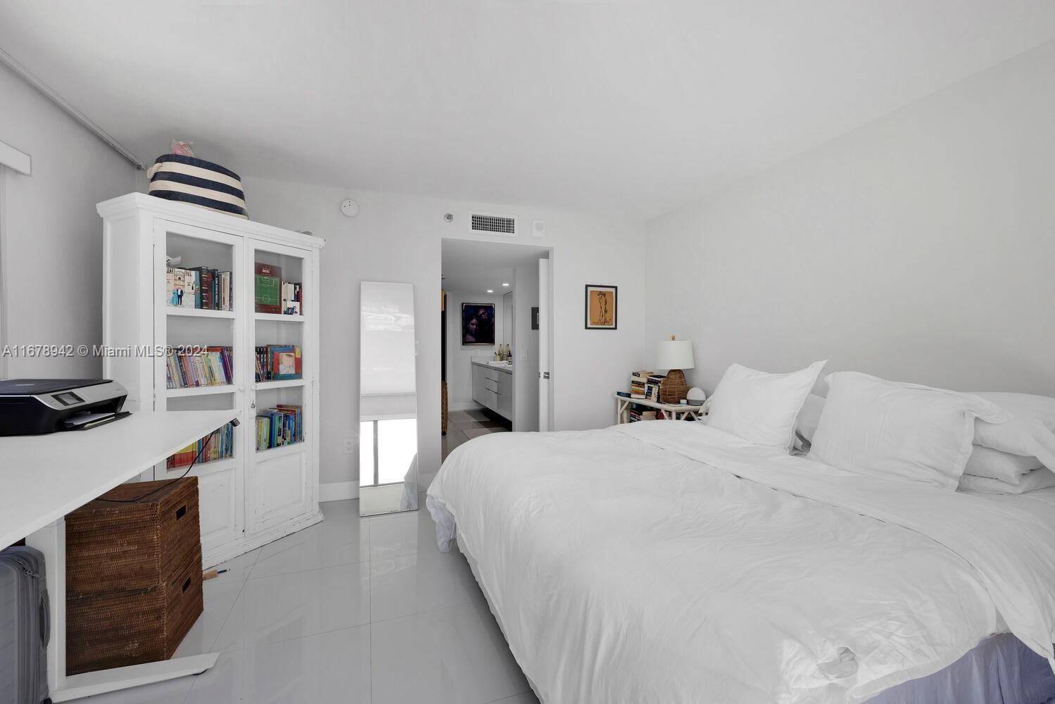 BAHIA MAR CONDO OF KEY BI - Residential Lease