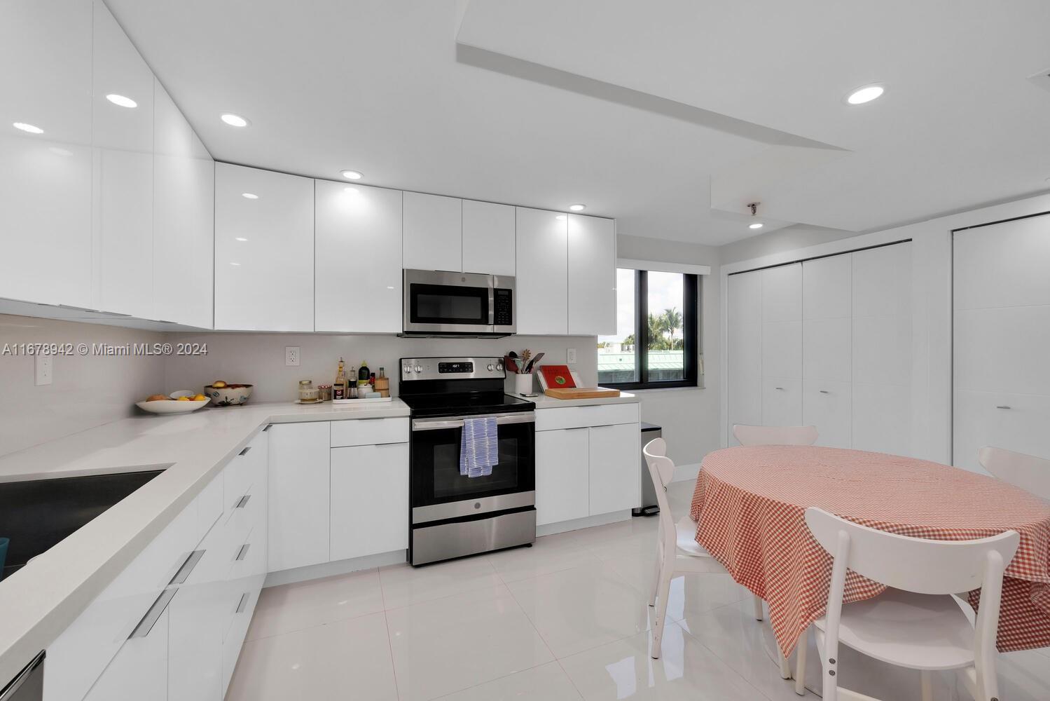 BAHIA MAR CONDO OF KEY BI - Residential Lease