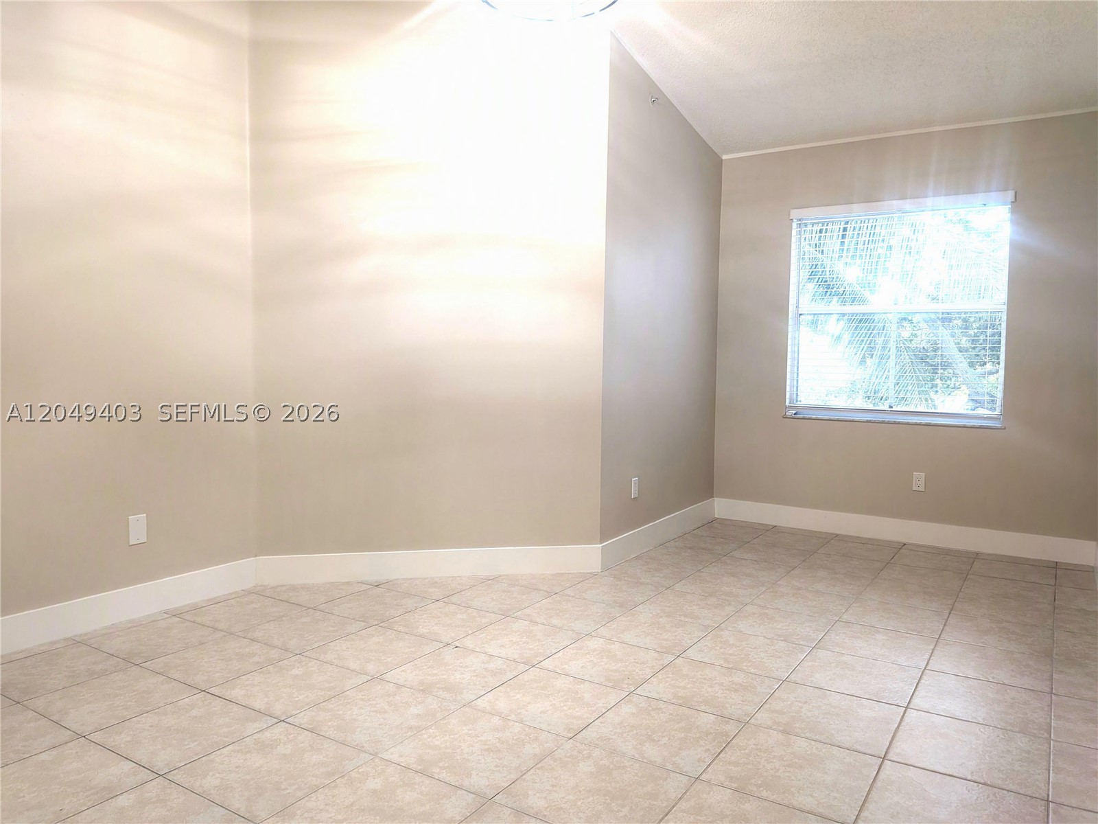 LA VIA CONDO - Residential Lease