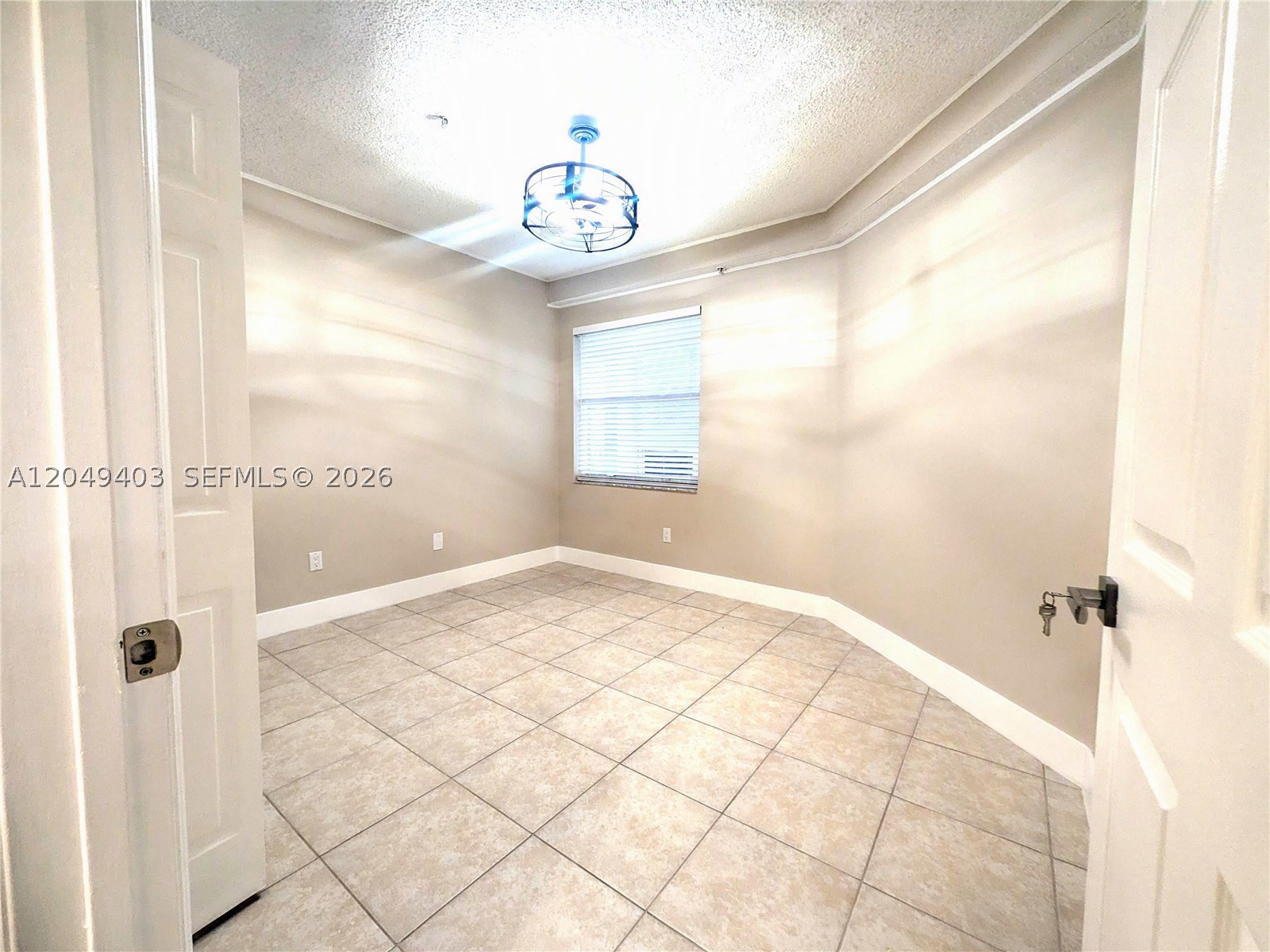 LA VIA CONDO - Residential Lease