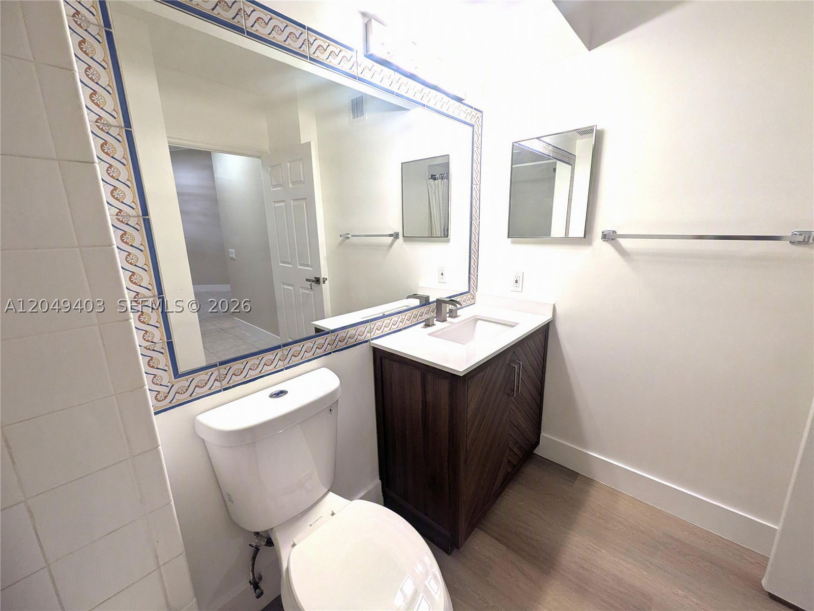 LA VIA CONDO - Residential Lease
