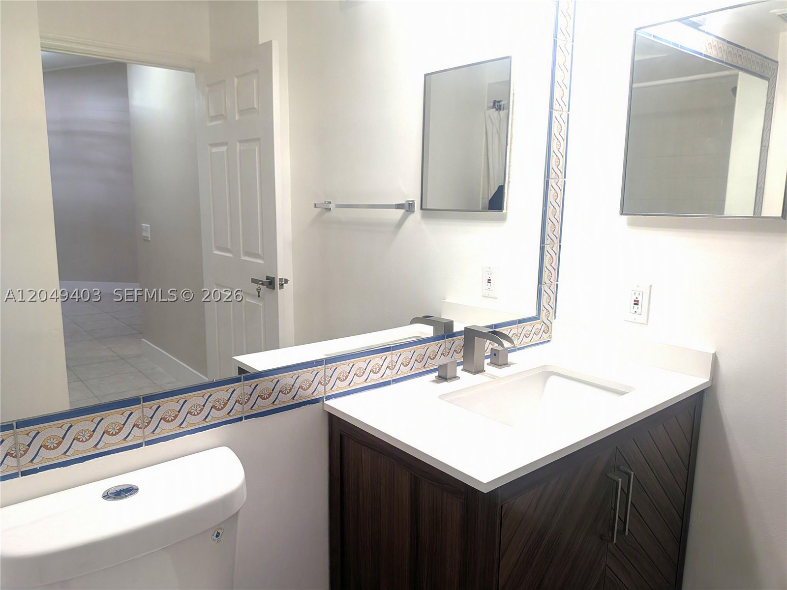 LA VIA CONDO - Residential Lease