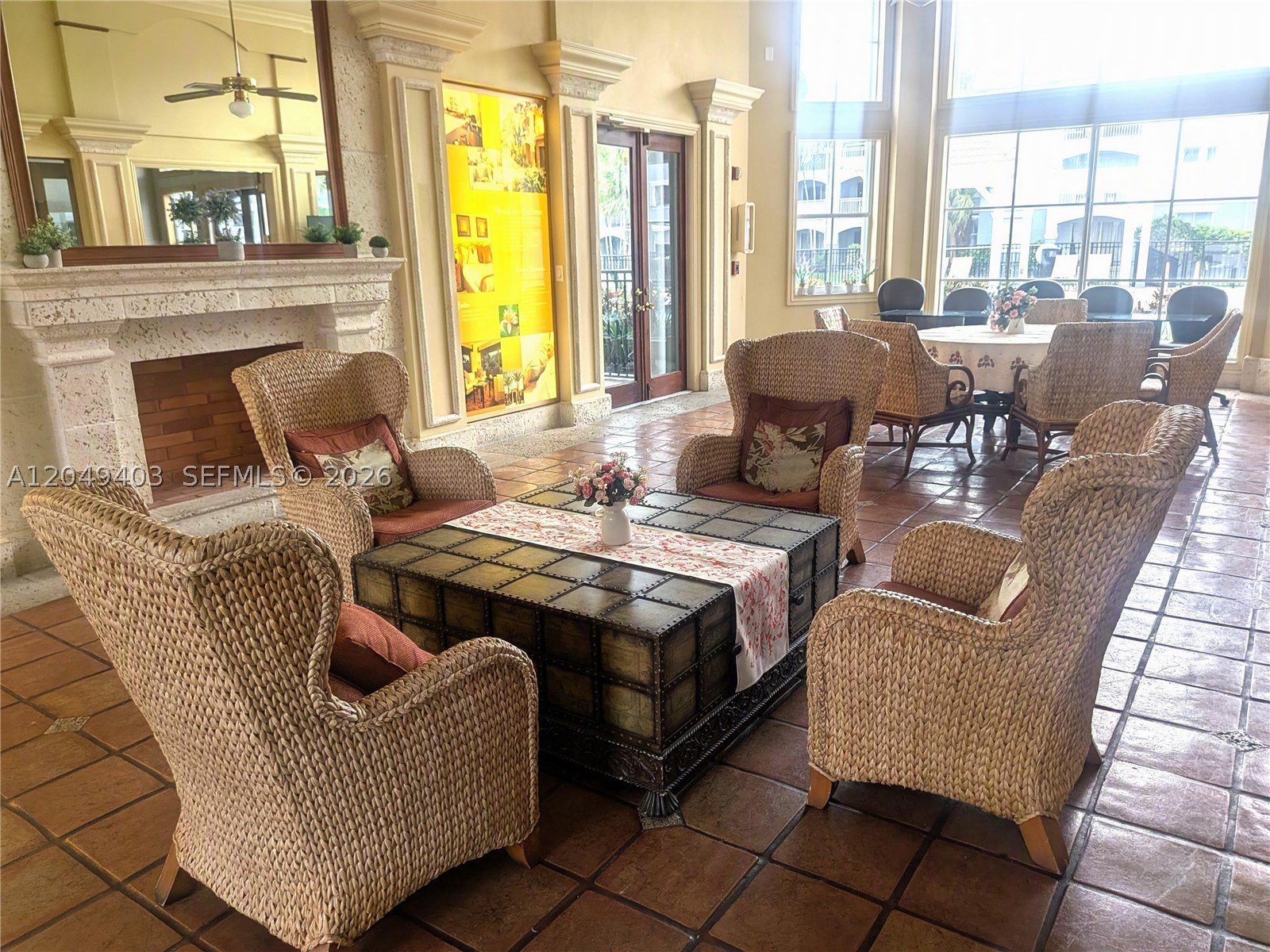 LA VIA CONDO - Residential Lease