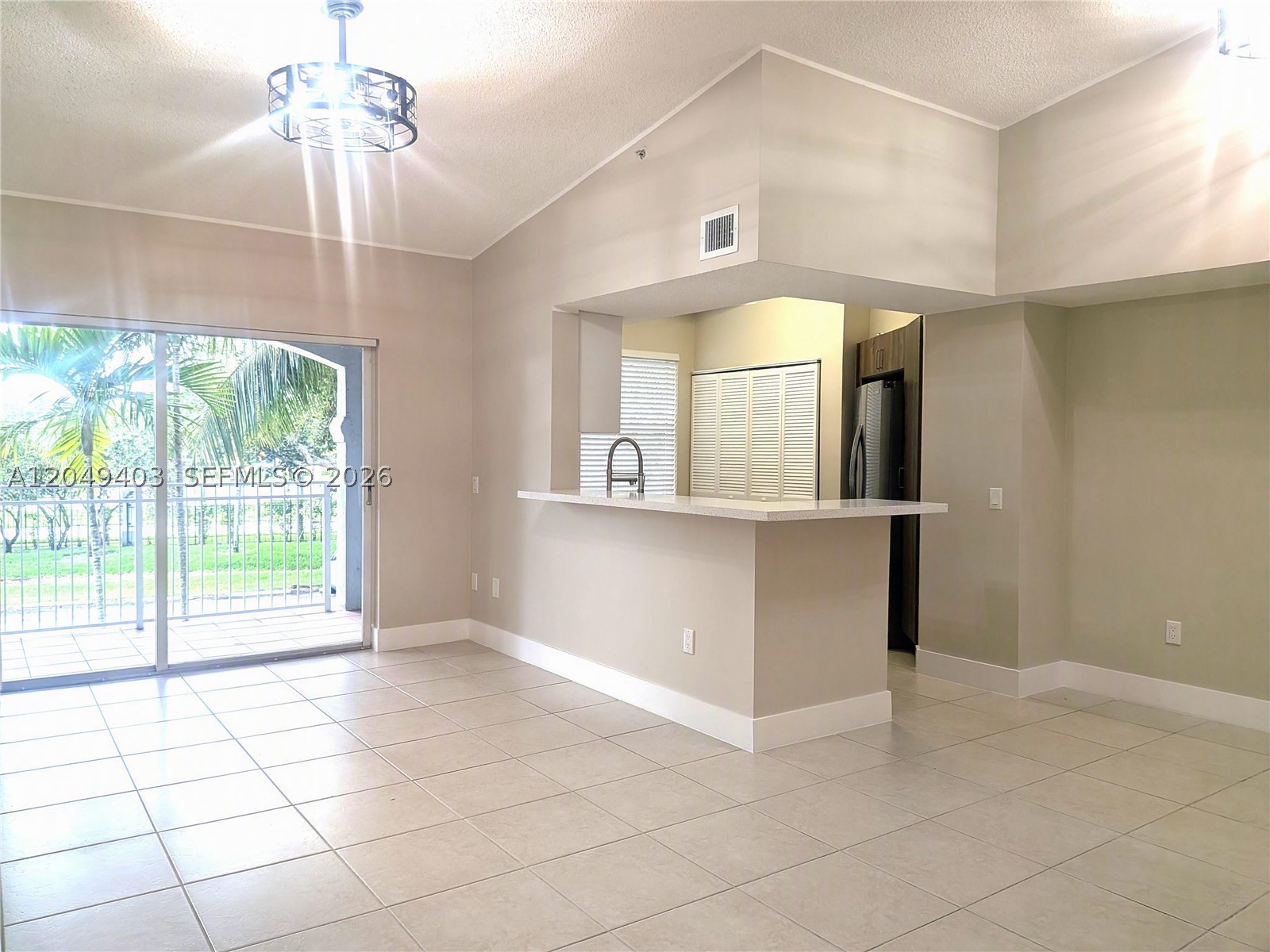 LA VIA CONDO - Residential Lease