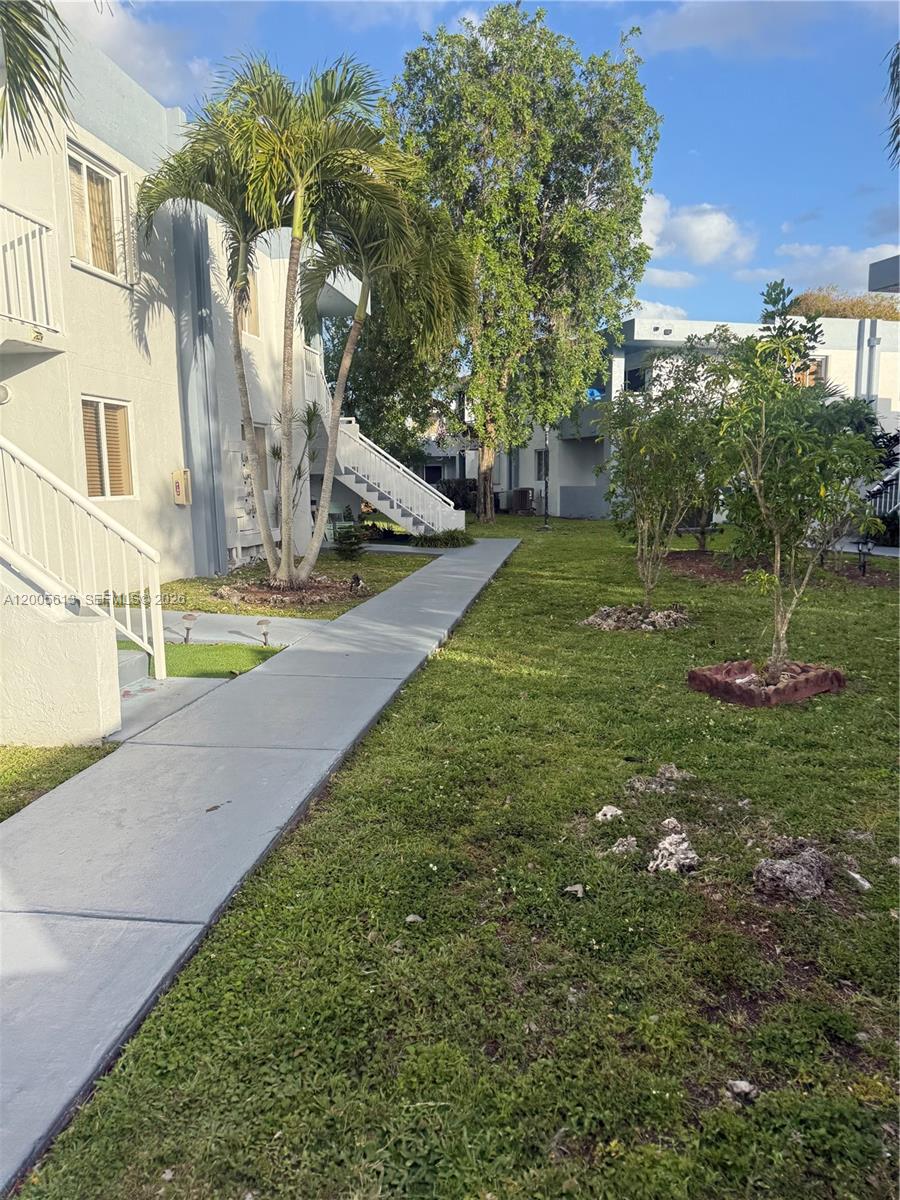LAKE FOREST PARK CONDO IV - Residential
