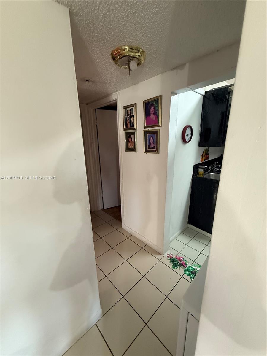 LAKE FOREST PARK CONDO IV - Residential