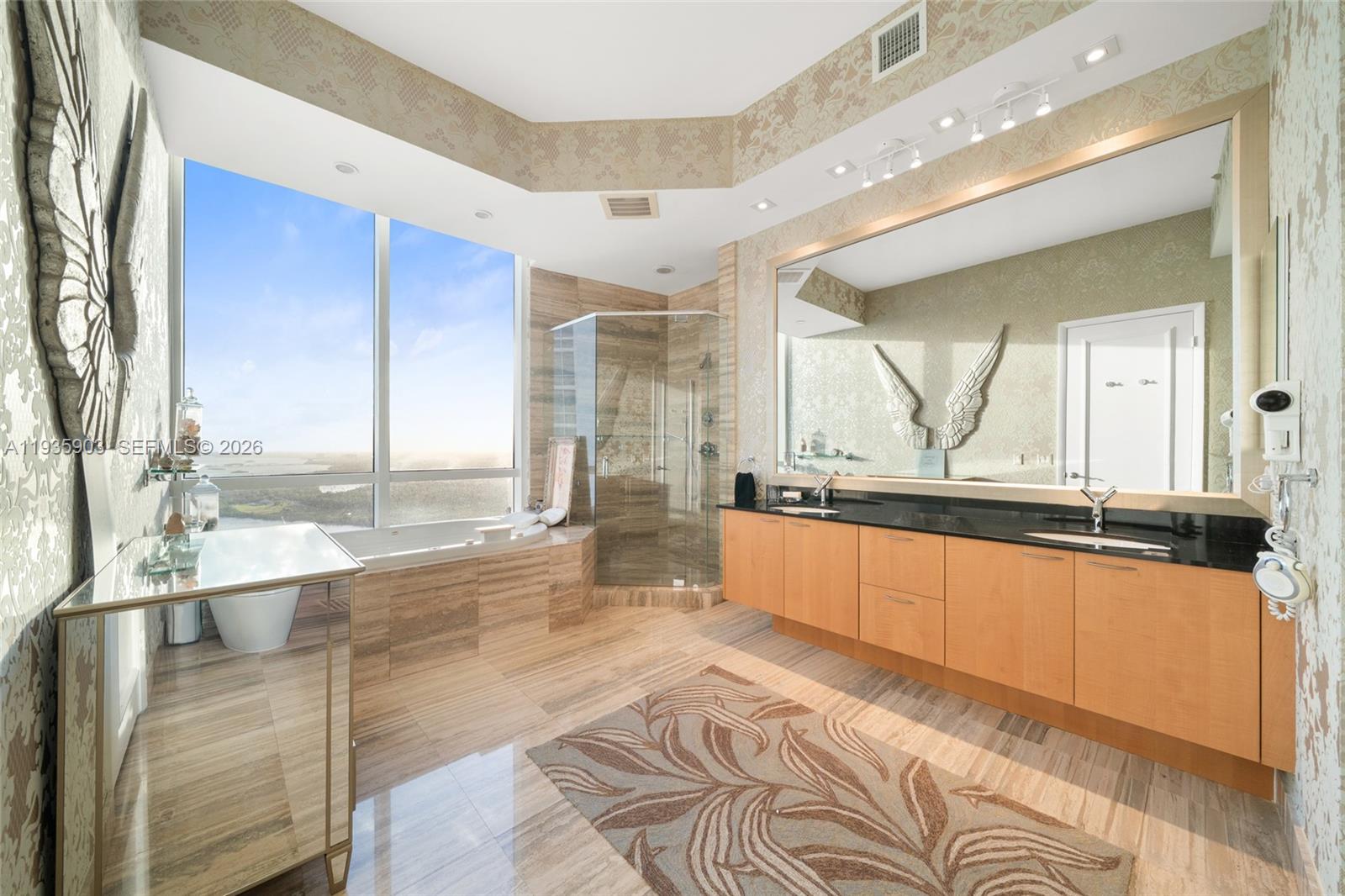 TDR TOWER I CONDO - Residential