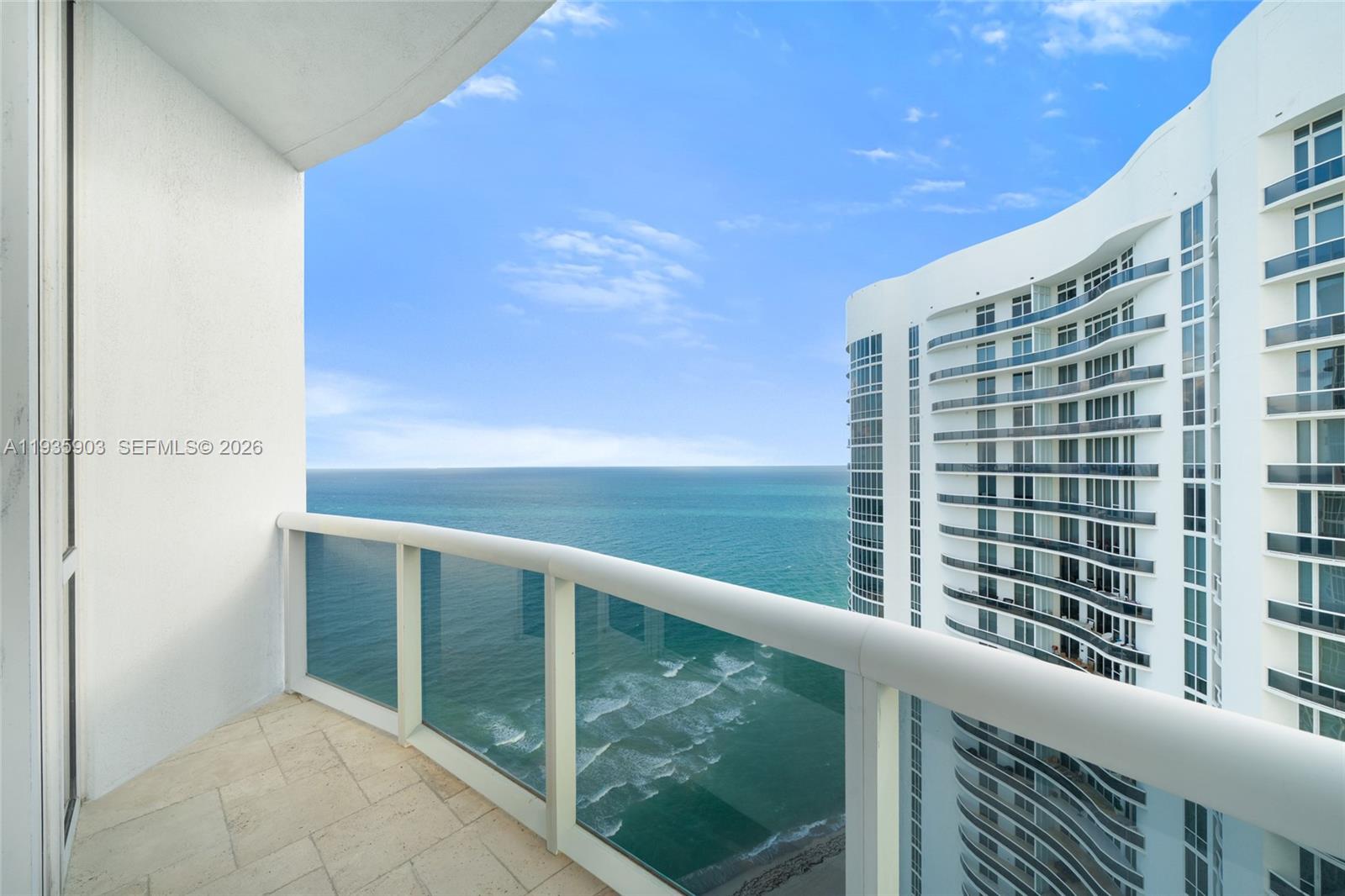 TDR TOWER I CONDO - Residential
