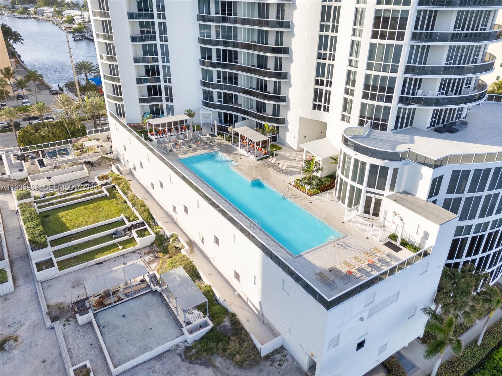 TDR TOWER I CONDO - Residential