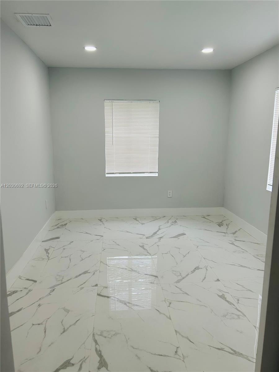 FAIRLAWN - Residential Lease