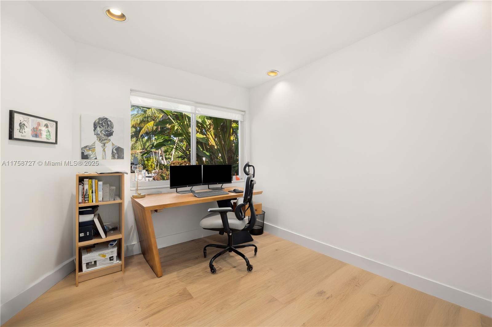 PARK PLAZA - Residential Lease