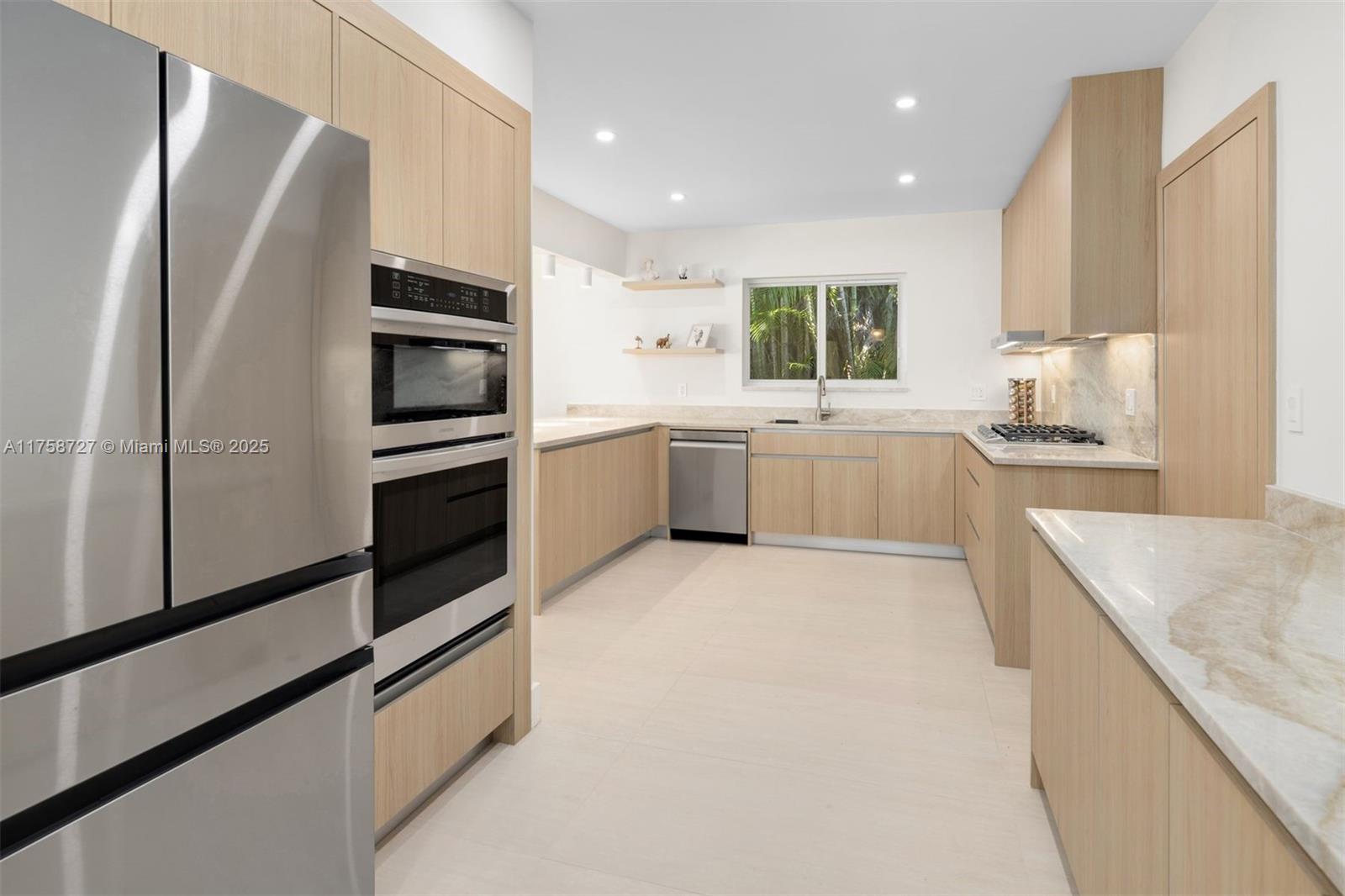 PARK PLAZA - Residential Lease