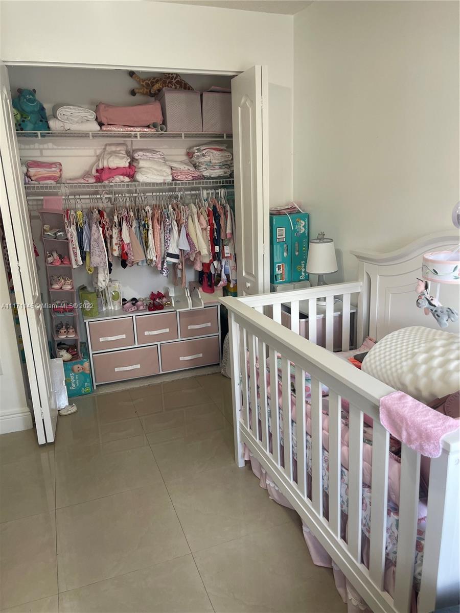 DORAL LANDINGS TOWNHOMES - Residential