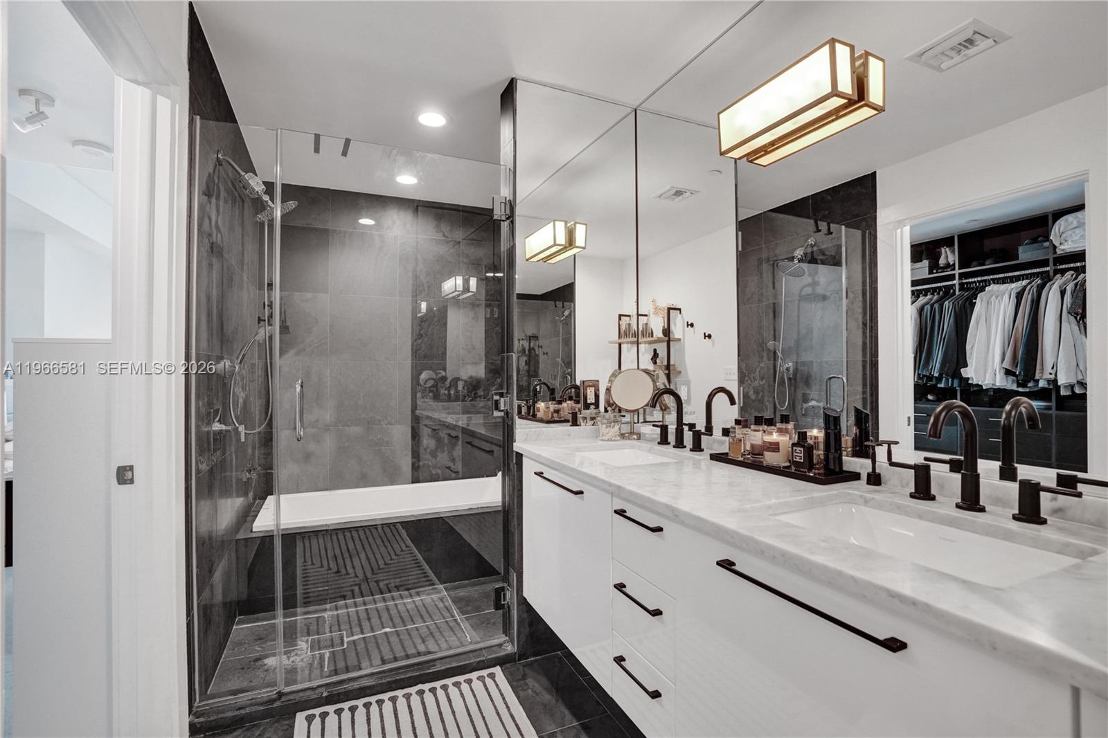 900 BISCAYNE BAY CONDO - Residential