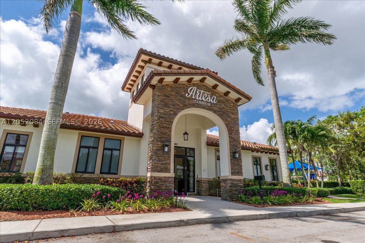 COCO PALM ESTATES - Residential