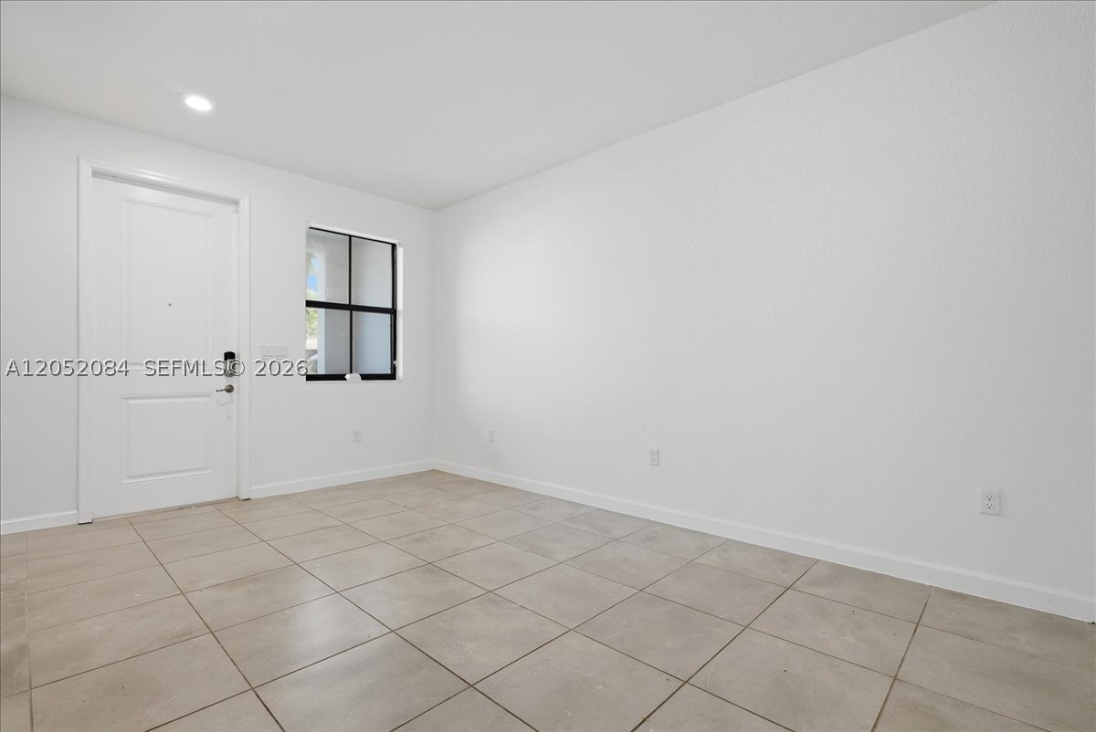 COCO PALM ESTATES - Residential
