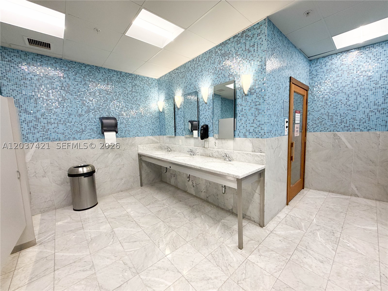 LATITUDE ON THE RIVER CON - Residential Lease