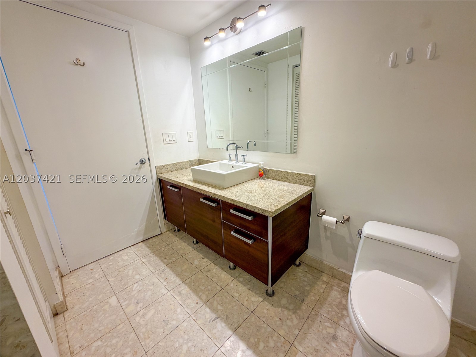 LATITUDE ON THE RIVER CON - Residential Lease