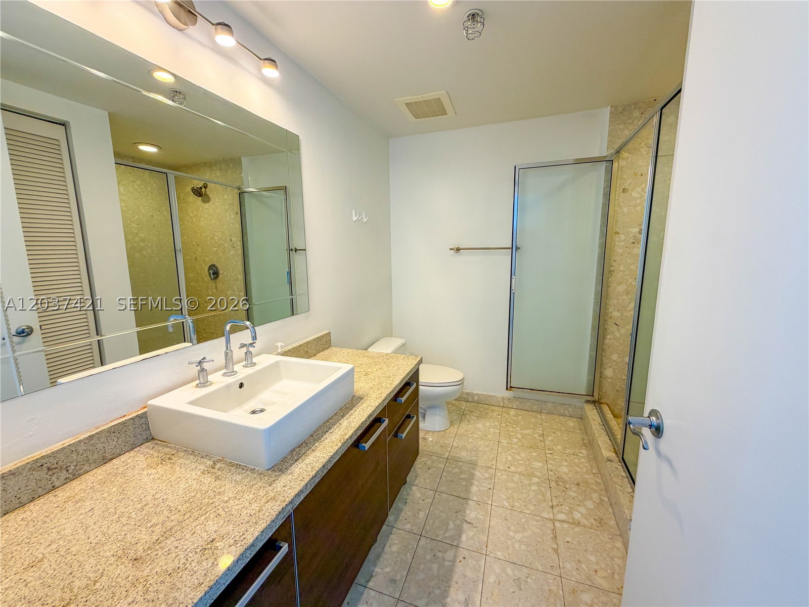 LATITUDE ON THE RIVER CON - Residential Lease