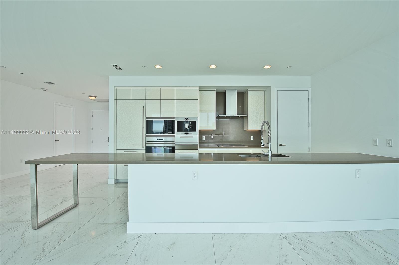 CHATEAU BEACH CONDO - Residential Lease